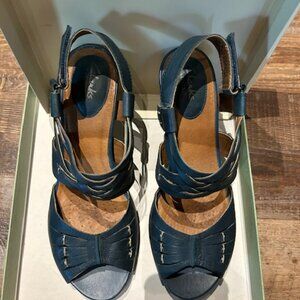 Clark's Artisan Aquarium (Teal) Espadrille Sandals